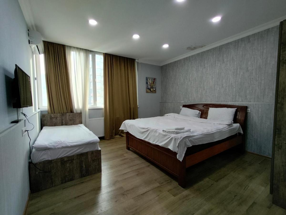 Hotel New Star Tbilisi Esterno foto